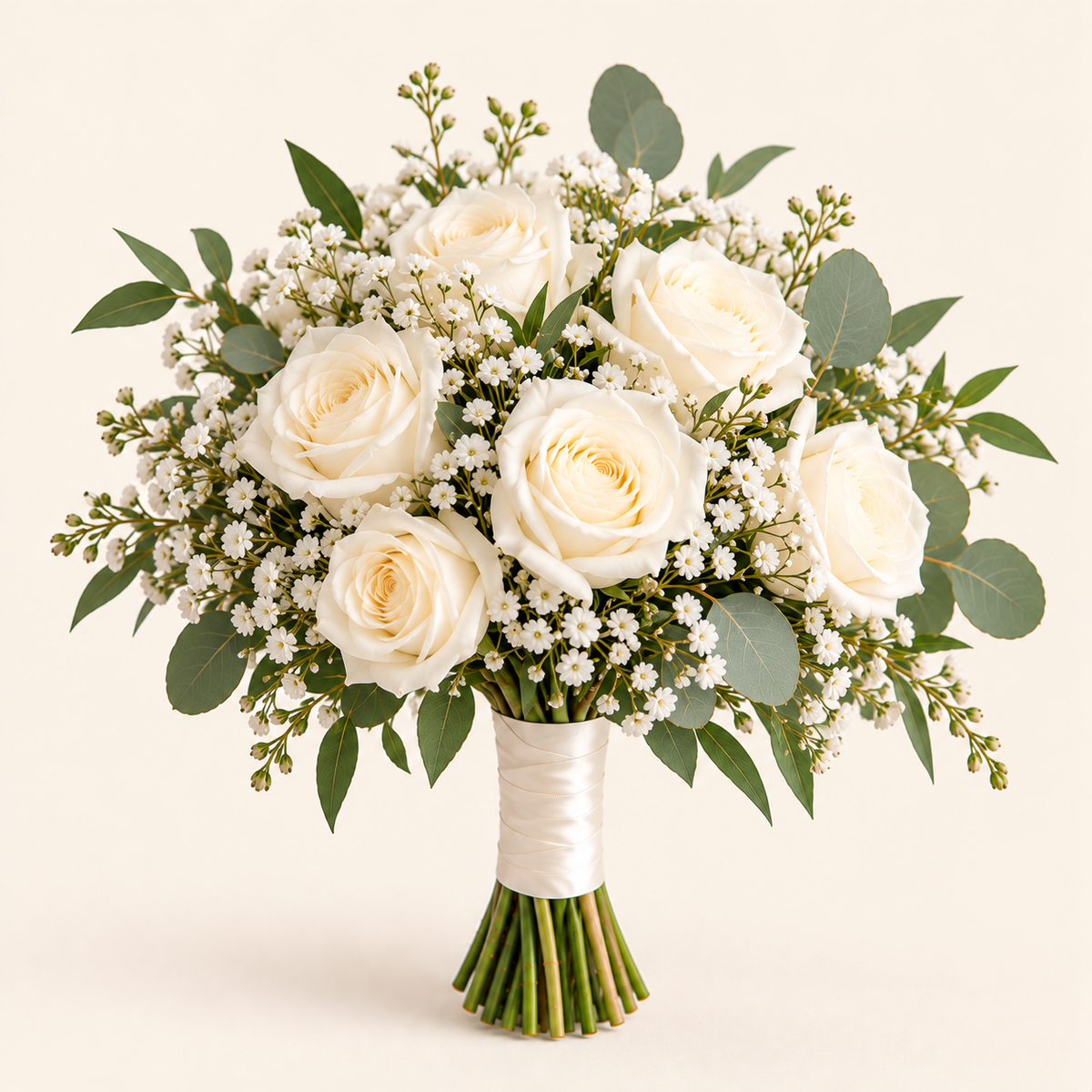 Bouquet de demoiselle d’honneur – roses blanches et gypsophile
