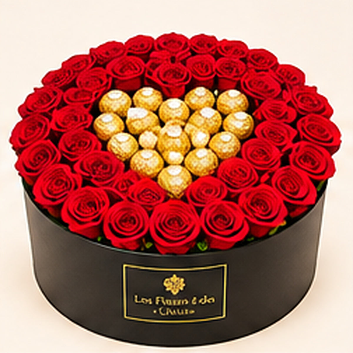 Boîte de roses rouges et chocolats Ferrero dorés
