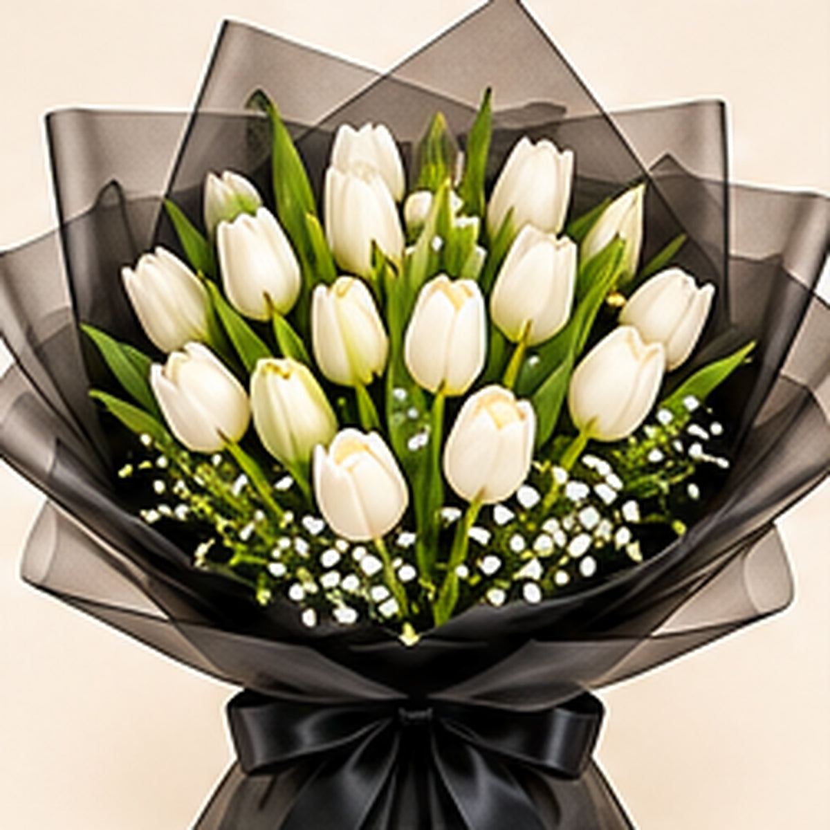 Bouquet de tulipes blanches et gypsophile