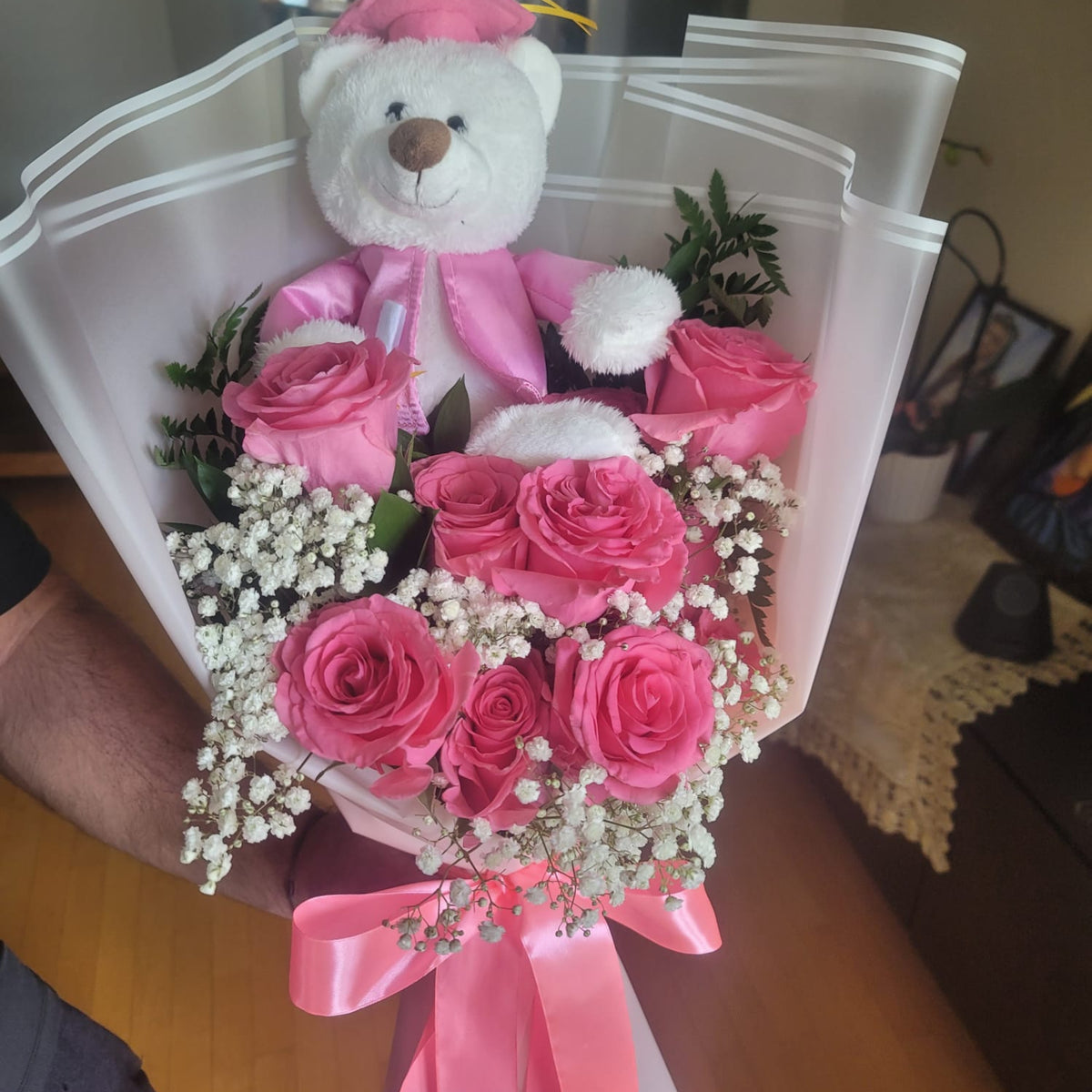 Cadeau floral avec ourson
